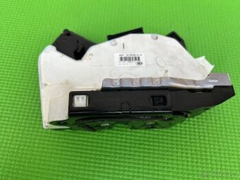 Zámek dveří Škoda Octavia 3