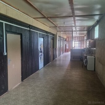 Pronájem nebytových, skladovacích prostor - 1