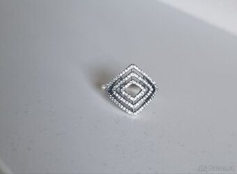 Nový dámský velký stříbrný prstýnek prsten 925 vel 56 třpyt