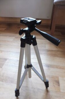 Stativ Izoxis s Bluetooth ovladačem