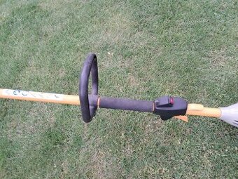 Strunový vyžínač