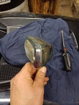 Couvaci přídavné světlo