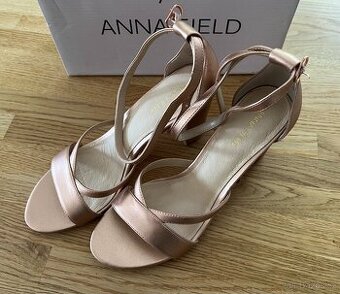 Boty na podpadku & sandály Anna Field vel. 39