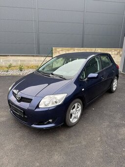 Toyota Auris - 1.33VVT-i 73 kW, 1 majitel, Servisní historie
