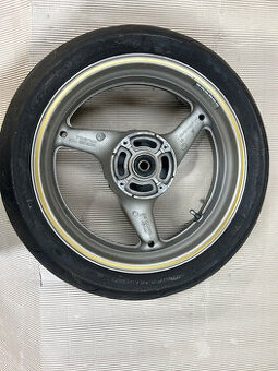 Zadný disk Honda Hornet s pneu