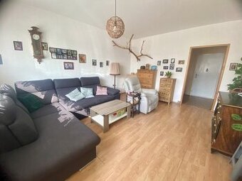 Prodej prostorného družstevního bytu 3+1, 82 m² – Dobiášova,
