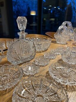 Bohemia crystal - sada ručně broušeného křišťálu.
