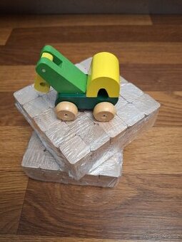 Dřevěné kostky 100 ks + autíčko