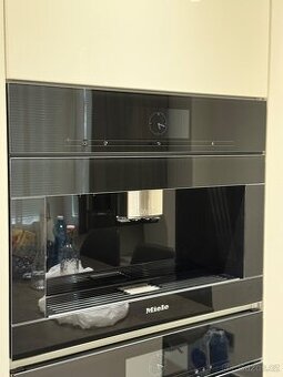 Vestavěný kávovar Miele CVA 7845