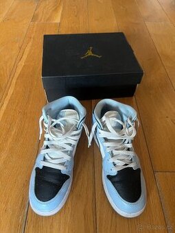 Skoro nové boty Air Jordan 37,5 velikost