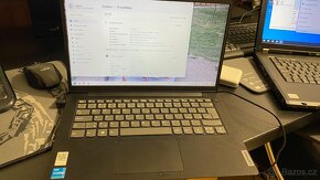 Lenovo V14 G3 14F i3-1215U 8G 256G W11Home - AKCE 6000