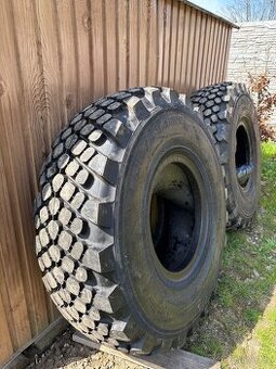 Pneu Tatra 8x8