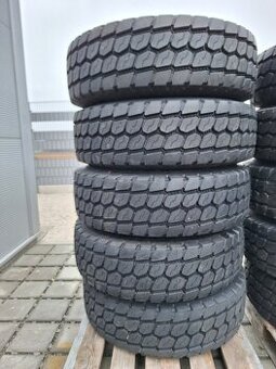 Pneu Pirelli MG01 265/70 R19.5 143/141