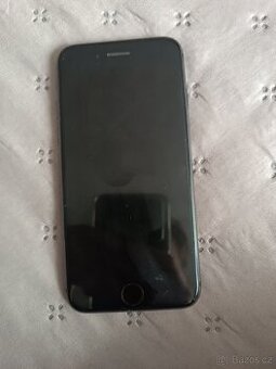 📱 iPhone 8 64GB Plne funkčný, batéria 76%
