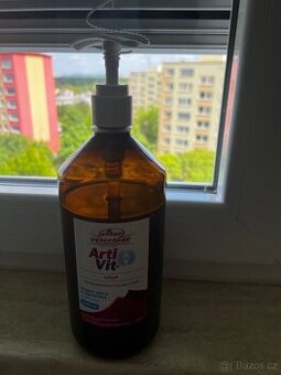 Prodam přípravek na klouby a zuby pro pejska