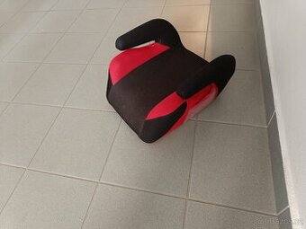 Prodám dětský podsedák do auta