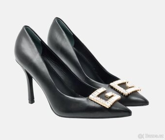 Lodičky Guess SCANDEL. Velikost 36 - sedí na 37