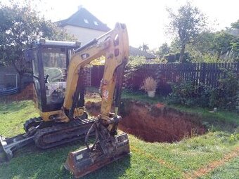 Prodám mini bagr Caterpillar CAT 302.2 D, více info v textu