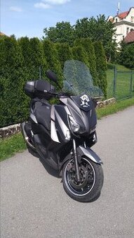 Yamaha XMAX 400 + doplňky