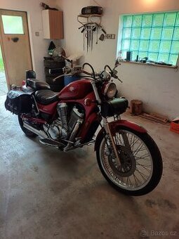Suzuki Intruder 800