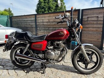 Honda CM400T - 1