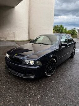 BMW e39 528i 142 kw