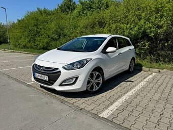 HYUNDAI i30 - 1