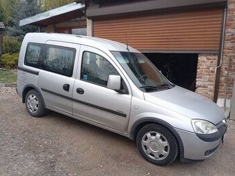 Opel combo tour