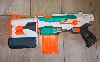 Nerf - originální zbraň + zásobník + 20 nábojů