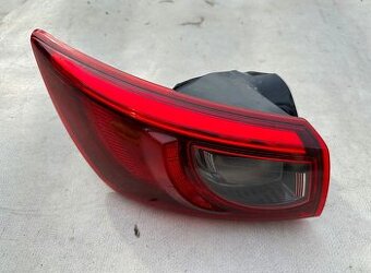 Mazda CX3, levé zadní světlo