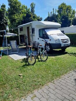Obytné auto-Ford Transit polointegrovaný