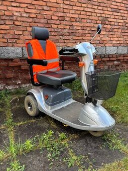 Elektrický senior skútr CTM 737