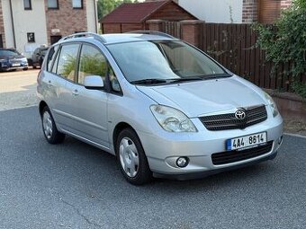 Toyota Corolla Verso 1.8 VVTi 2005 Automat