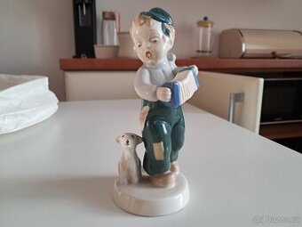 Porcelánová soška chlapec s harmonikou a psem ROYAL