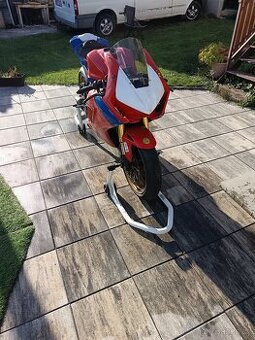 Honda CBR 1000rr okruhovka