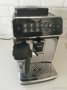 Philips EP3246/70 se zárukou LatteGo kávovar