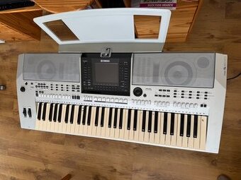 Yamaha PSR-S900 - Profi Workstation s vokálním harmonizérem