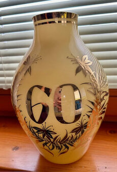 Sklenena jubilejni vaza z 70-80 let - 1