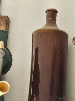 Staré lahve na mošt