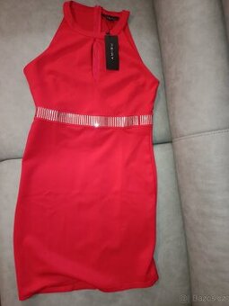Nové červené šaty vel. 42