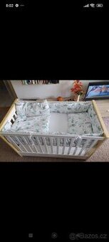 Dětská postýlka z masivu