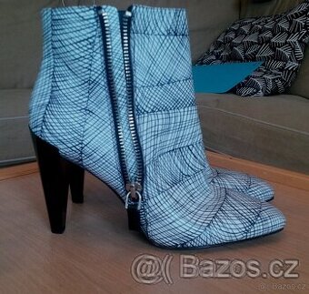 boty kotníčkové, nové, 41