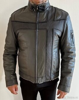 Prodám koženou bundu šedivou s beránkem