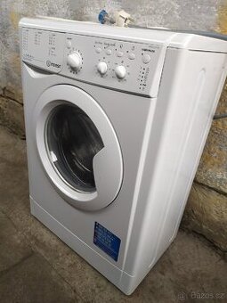 Pračka Indesit
