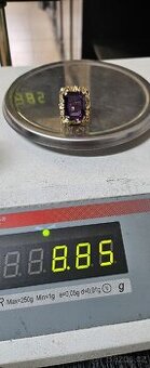 Prodám Dámský prstýnek s kamenem