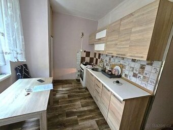 Pronájem bytu 2+1 v ulici Zdeňka Štěpánka 2792/17 v Mostě