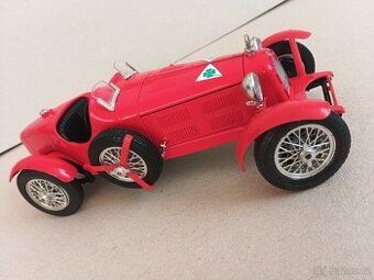Bburago Alfa Romeo 2300 Monza 1934 1:18