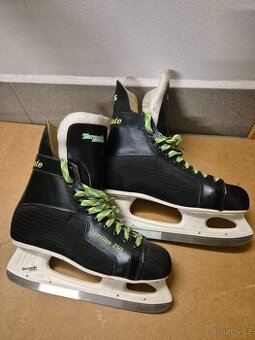 Brusle Botas pánské velikost 44