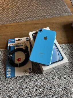 Prodám iPhone XR 64gb (100% kondice baterie)