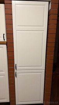 Prodám vestavnou Lednici s mzazákem Ikea